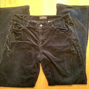 EDDIE BAUER BLACK VELVET TEXTURE JEANS SZ 10 PERFECT FOR FALL TRADITIONAL 5 PKT